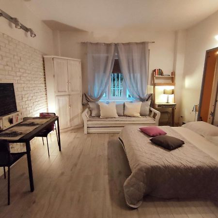 White Apartment โรม ภายนอก รูปภาพ