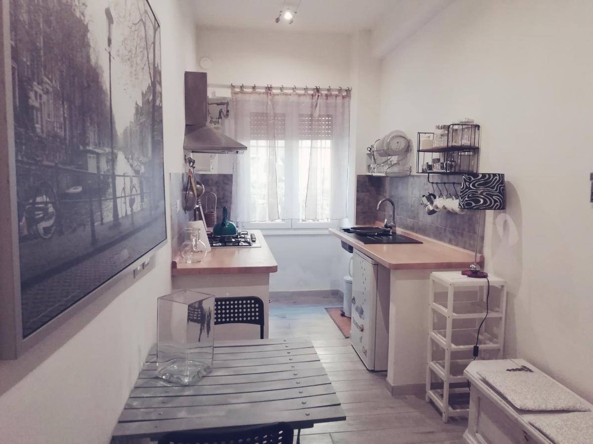 White Apartment โรม ภายนอก รูปภาพ