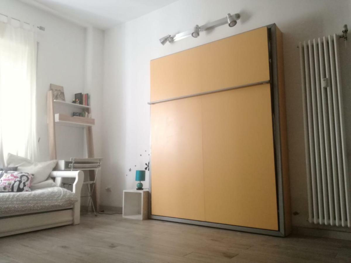 White Apartment โรม ภายนอก รูปภาพ
